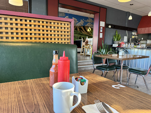 Photo of Mojo's Cafe - 112 A 2 Ave N, Williams Lake, BC V2G 1Z6